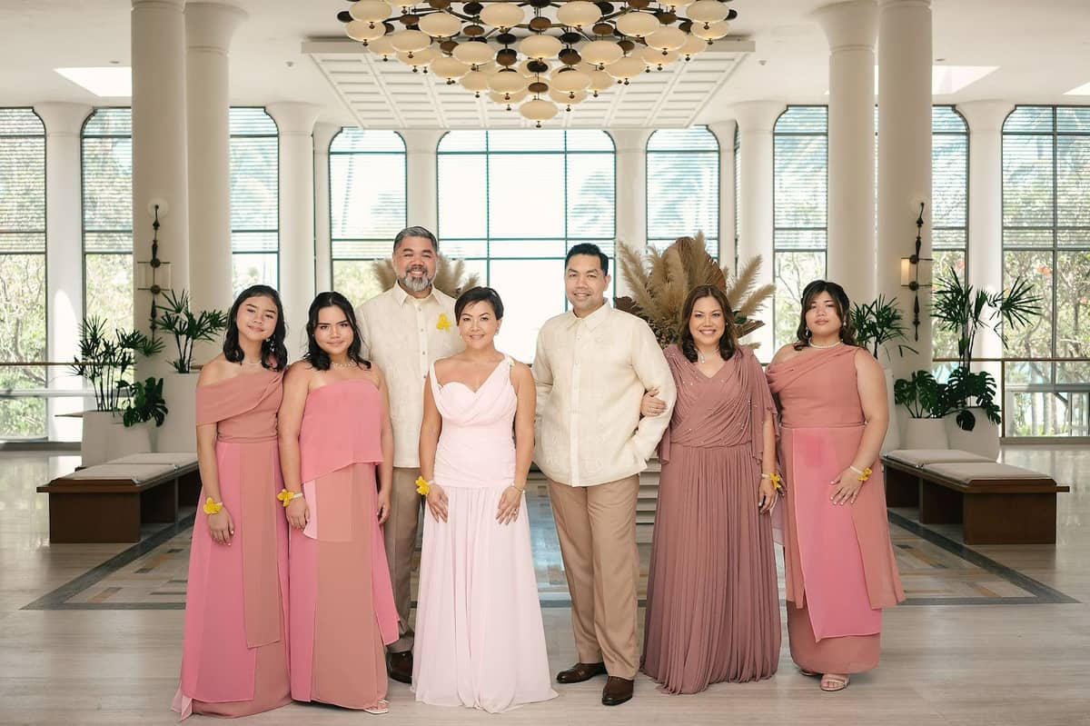 FAMILY of the Groom: Pilar Galang, Rocio Galang, RJ Galang, Ana Galang, the groom Robin Galang, Reggie Galang and Annika Galang.