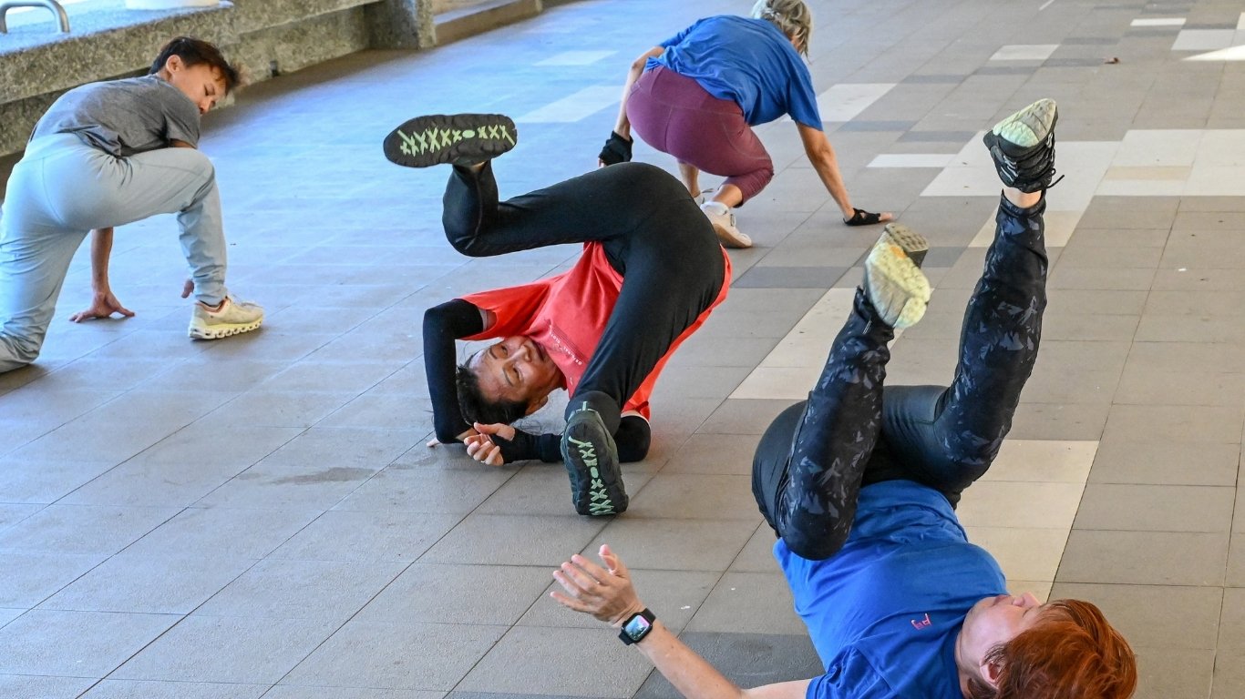 Singaporean seniors learn parkour
