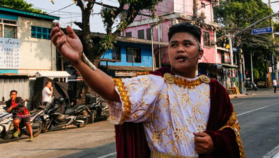 Holy Wednesday draws faithful inward amid exodus rush