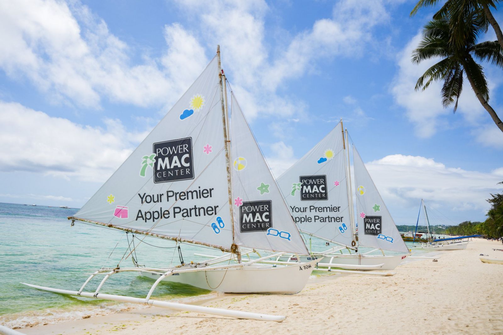 Power Mac Center arrives at the beach