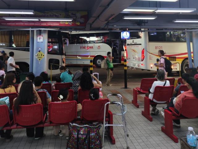 Fuel crisis chokes Holy Week commuters, transport workers