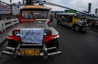 DOTr rolls out free rides for Holy Week rush