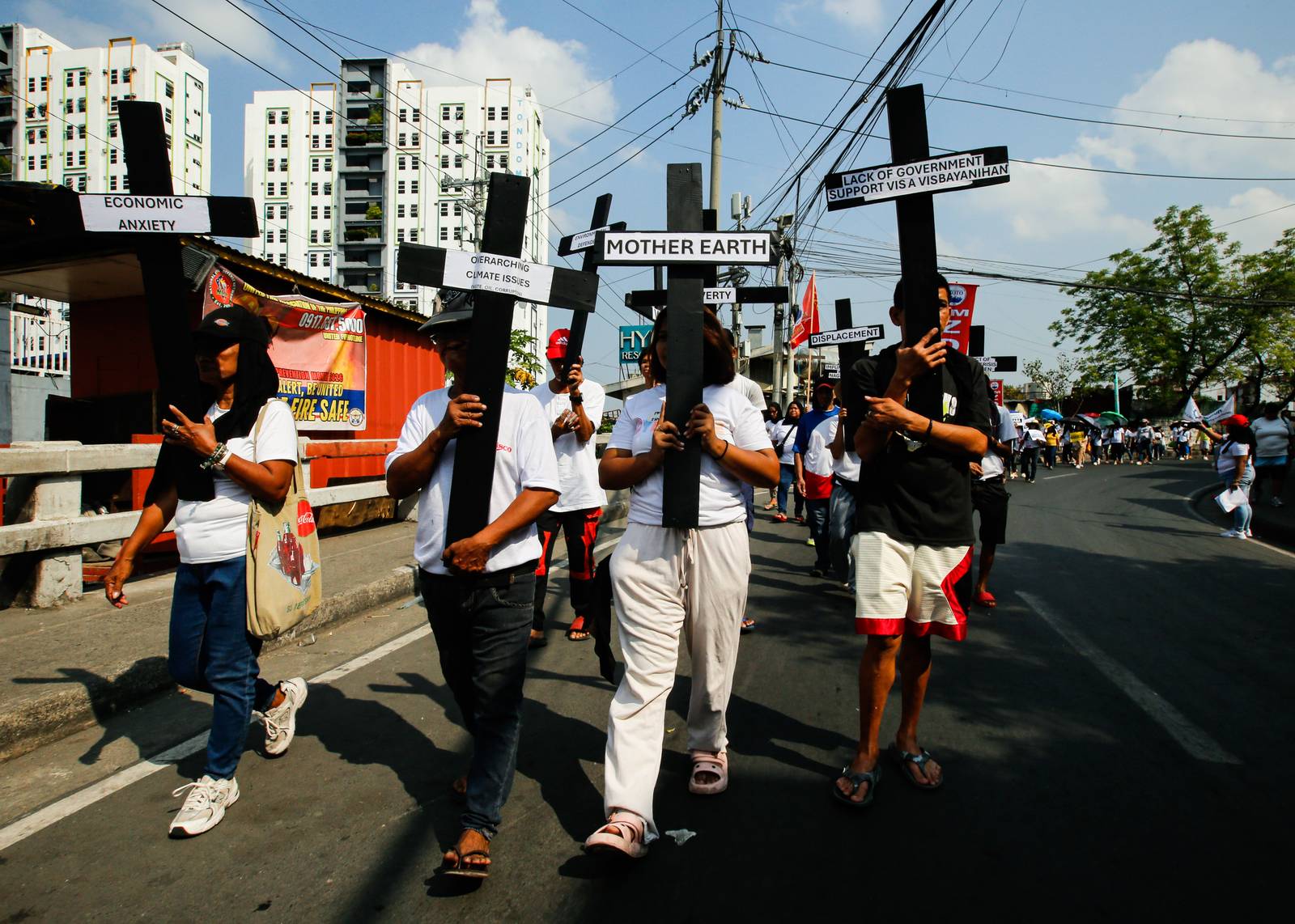 EcoWaste Coalition, alongside local community members and church partners, re-enact the Via Crucis or Way of the Cross through the streets of Tondo on Tuesday 31 March 2026. The procession serves as a powerful call for just and enduring solutions to the waste crisis, climate change, energy instability, and corruption.