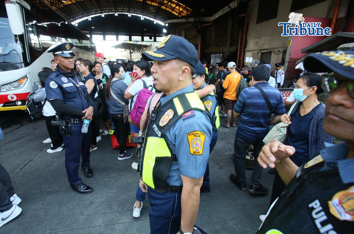 (April 01 2026) Quezon City Police District led by District Director PBGen. Randy Glenn Silvio inspected the provincial Bus Terminal in Quezon City to insure of the passengers safety during the Holy Week exodus, on Holy Wednesday April 1 2026. Photo/Analy Labor