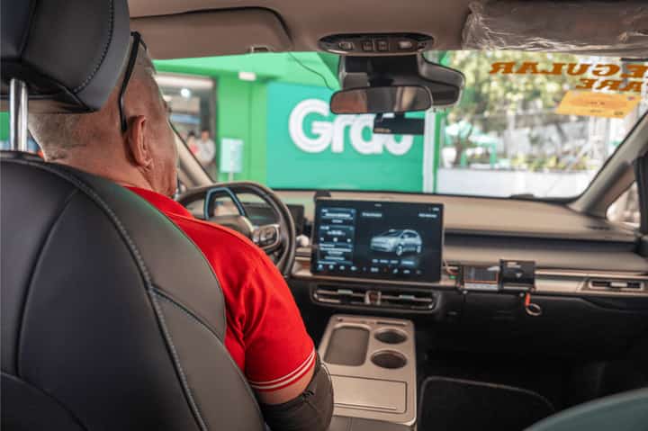 EV taxis roll out on Grab as fuel costs surge