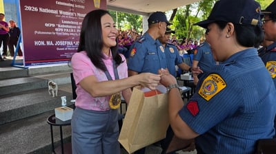 Belmonte honors female officers