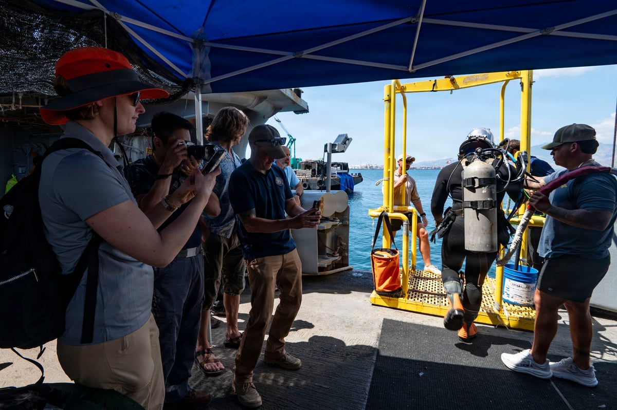 DPAA leadership and staff from the Manila American Cemetery and Memorial joined the 26-1 PH recovery team at an underwater site in the Philippines on 7 March 2026, participating in operations and observing the meticulous work to recover and account for missing U.S. personnel.