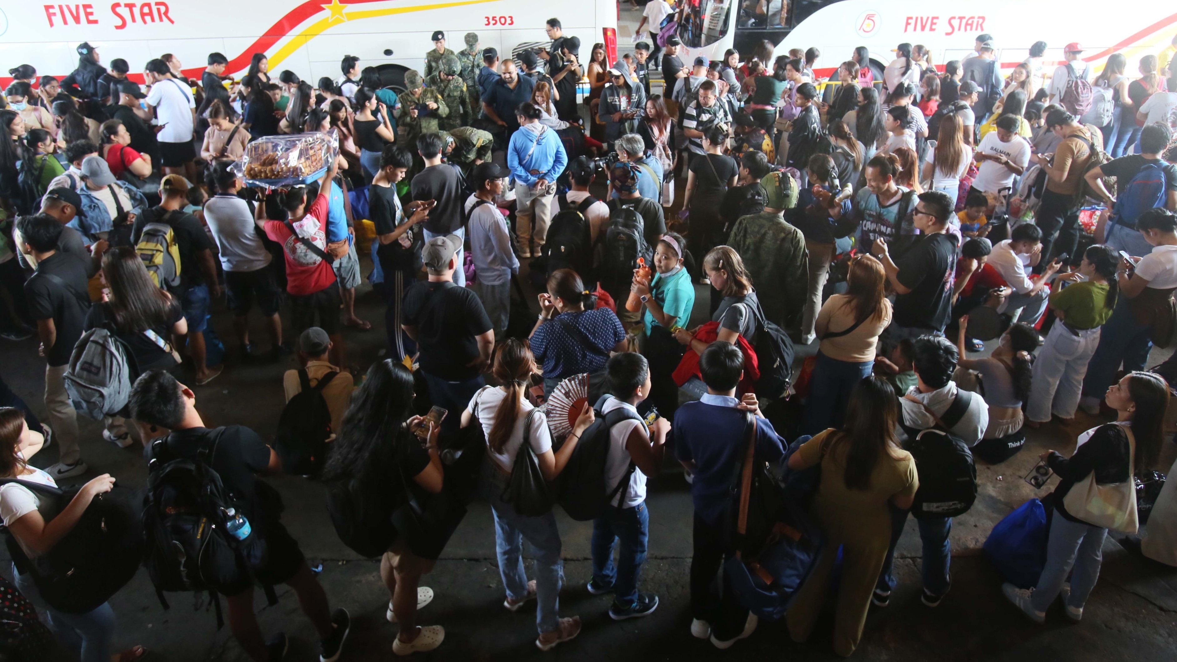 Holy Week exodus starts; free rides roll out