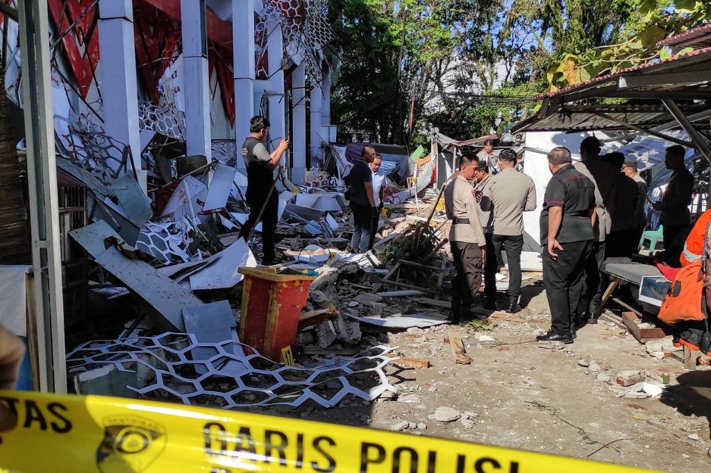 Major earthquake in Indonesia kills one, sparks panic