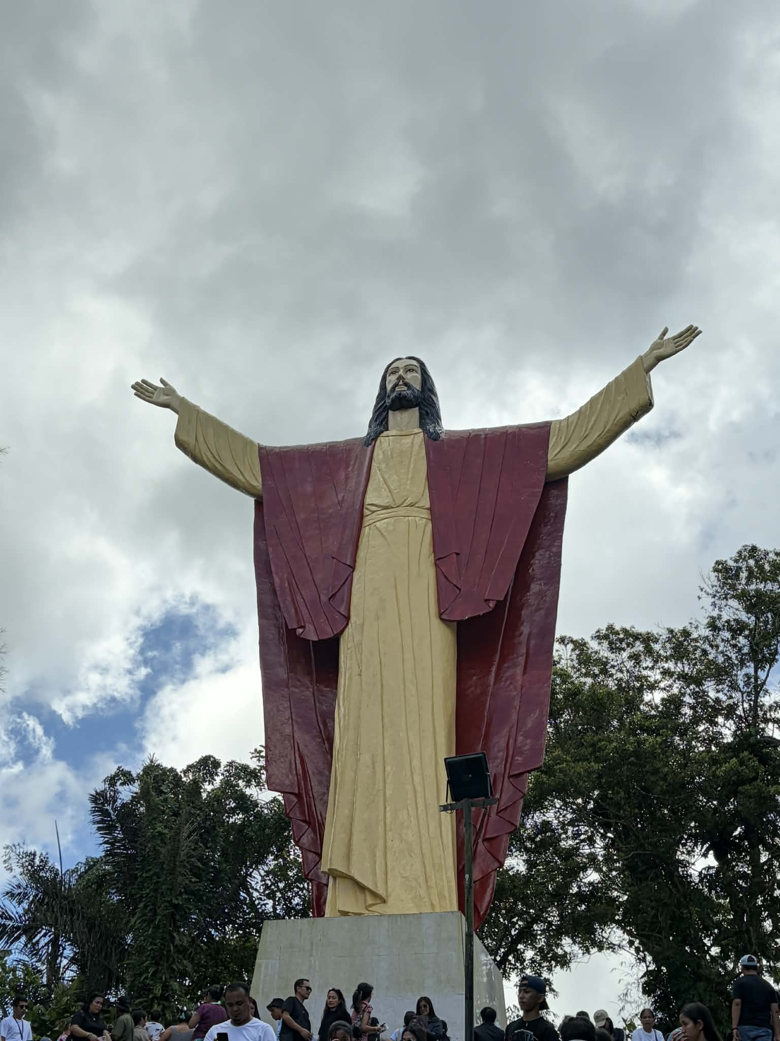 Faith over fuel: Devotees flock to Lucban on Maundy Thursday