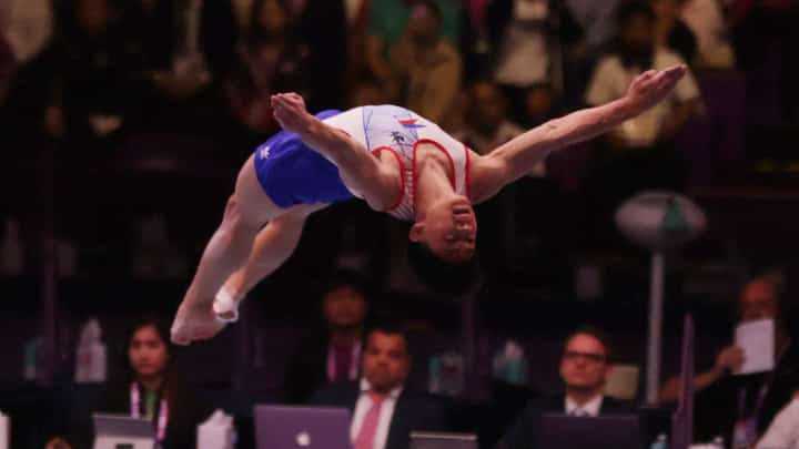 Yulo secures floor exercise final berth