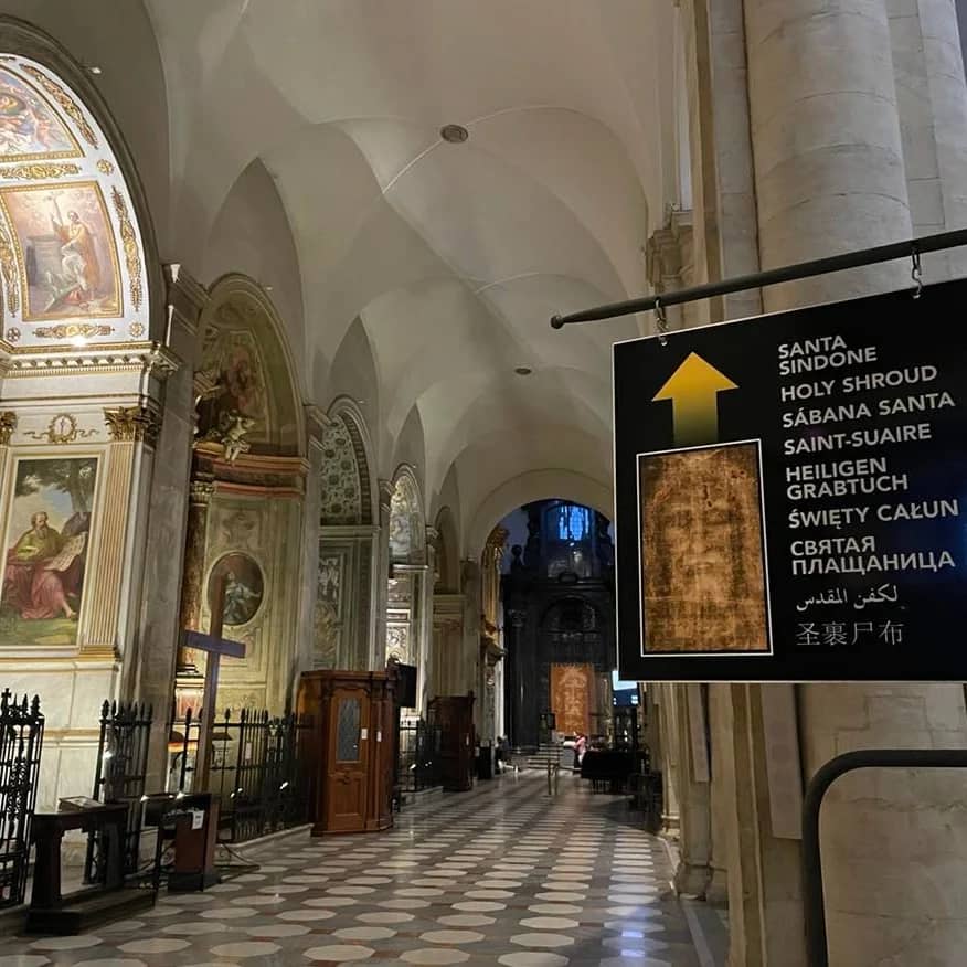 Paveway inside the church leading to the shroud.