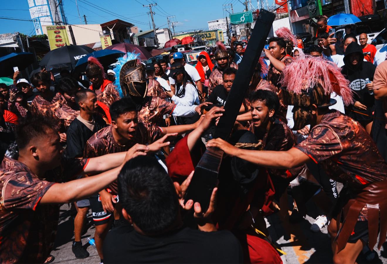 Devotees brave heat for Good Friday crucifixions