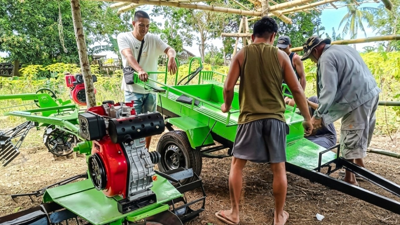 Farmers receive P1.69-M equipment Aid