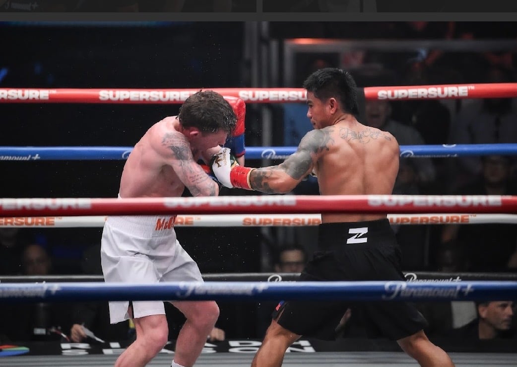 Magnificent Magnifico: Magsayo mauls McCrory, declares he’s No. 1