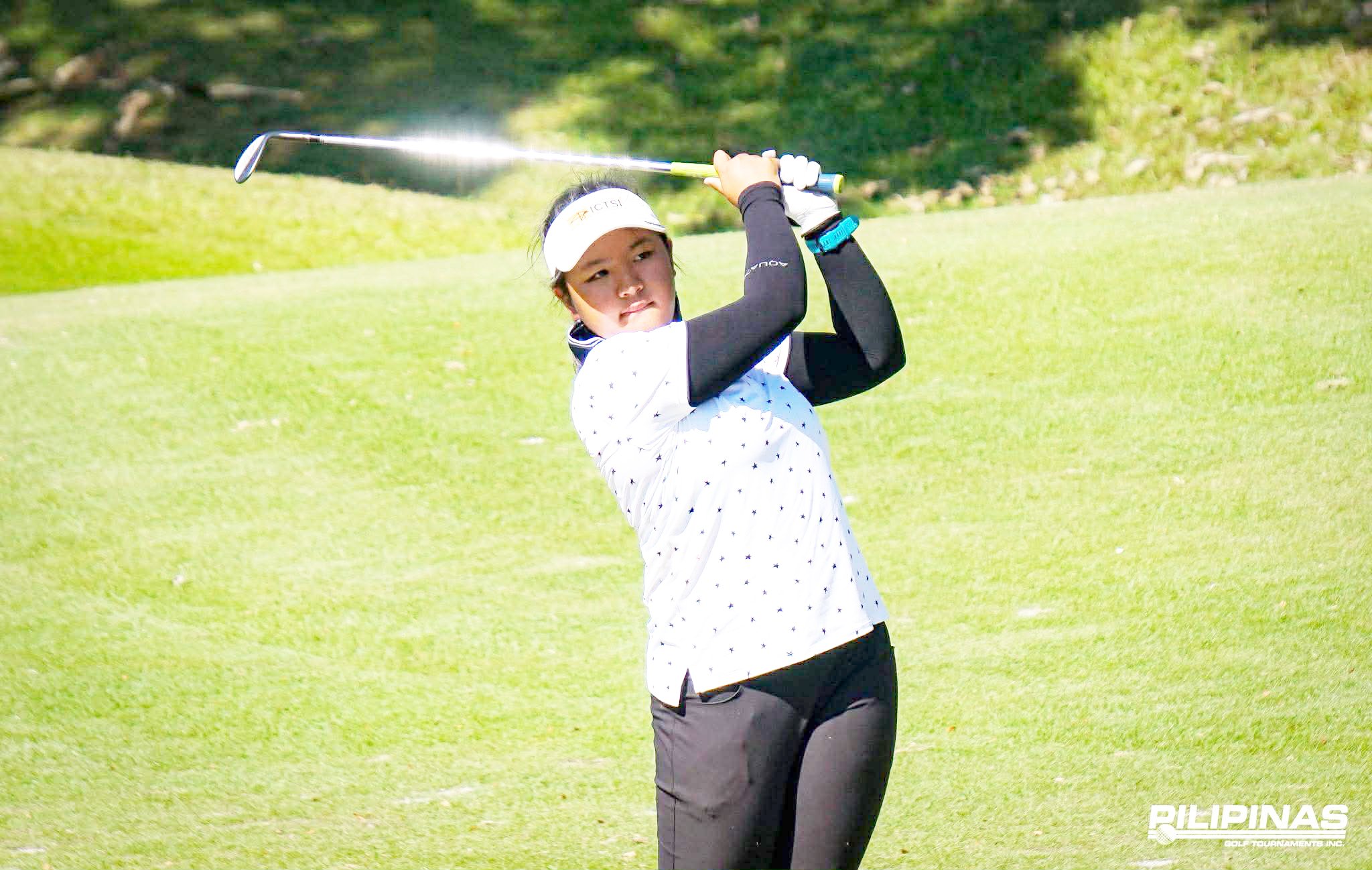 Late meltdown narrows Sarines' 1st-round lead
