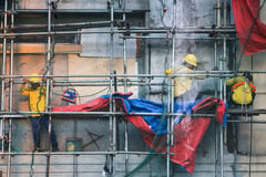 Workers under extreme heat