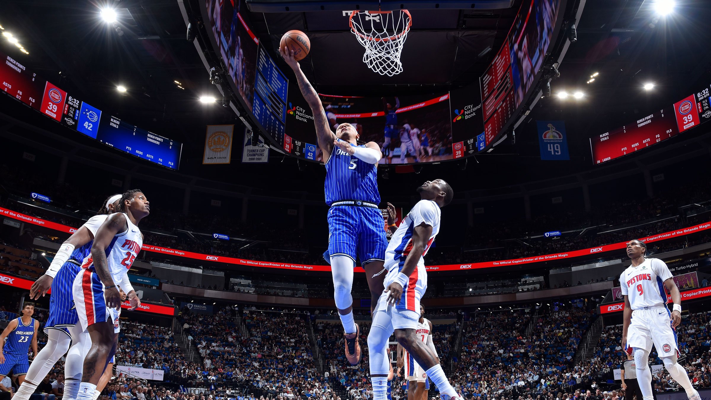 Magic make Pistons disappear