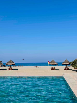 Zambales beaches draw Holy Week crowds
