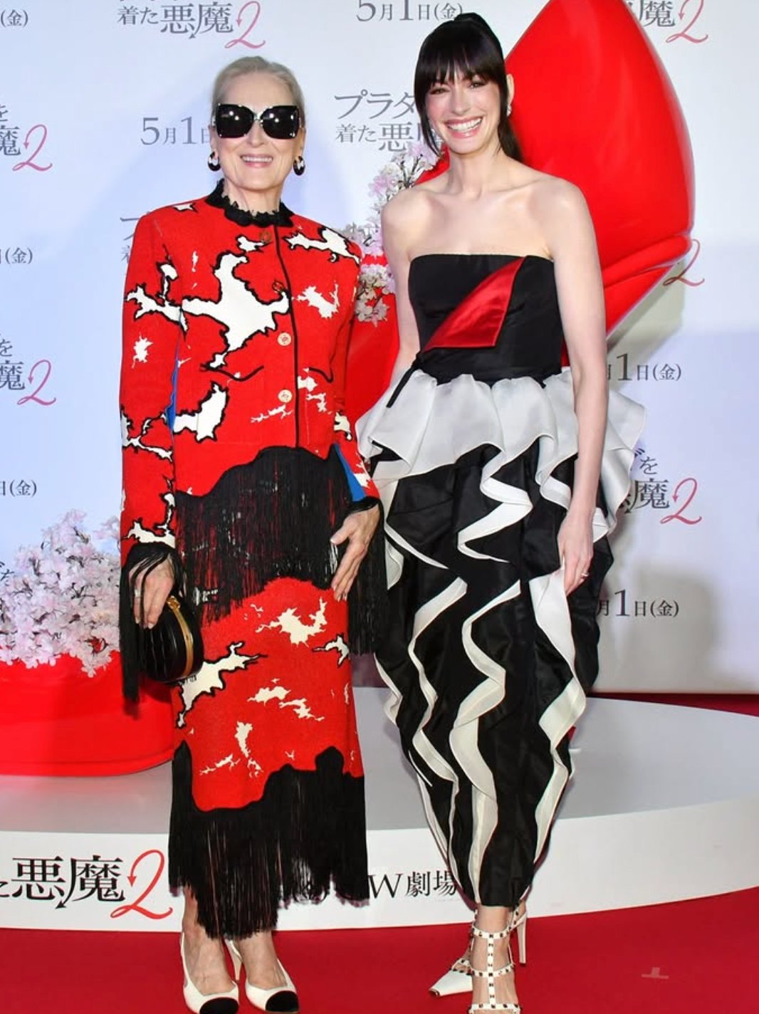 Meryl Streep and Anne Hathaway at the film's Tokyo premiere
