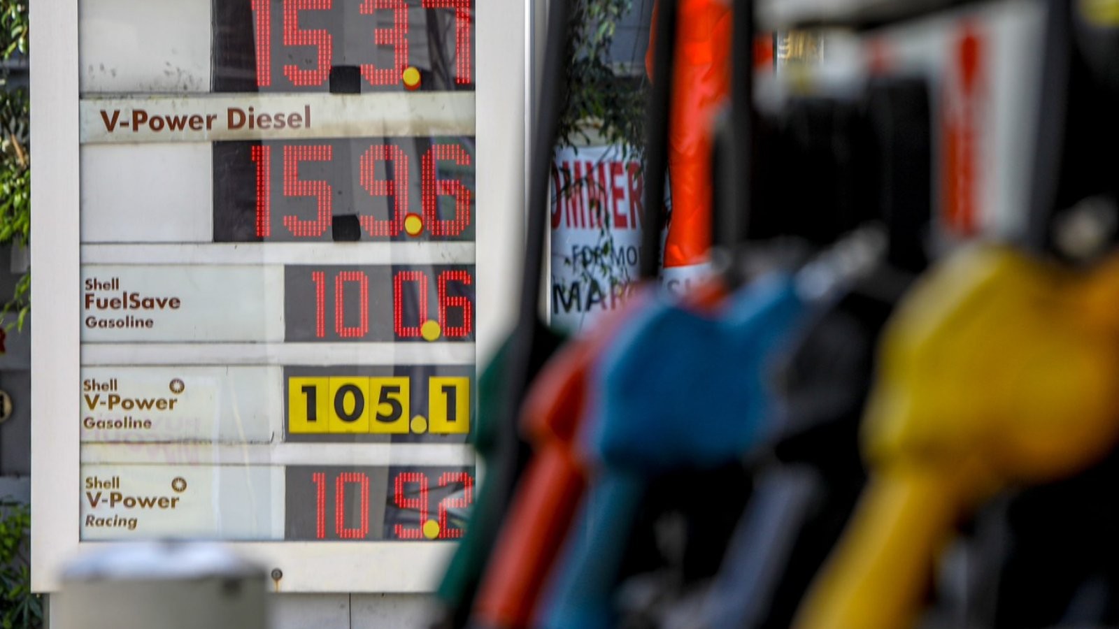Fuel surcharge may jump to Level 20 as gov’t weighs hike