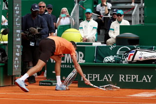 Russian Downfall: Medvedev bombs out of Monte Carlo; Zverev survives