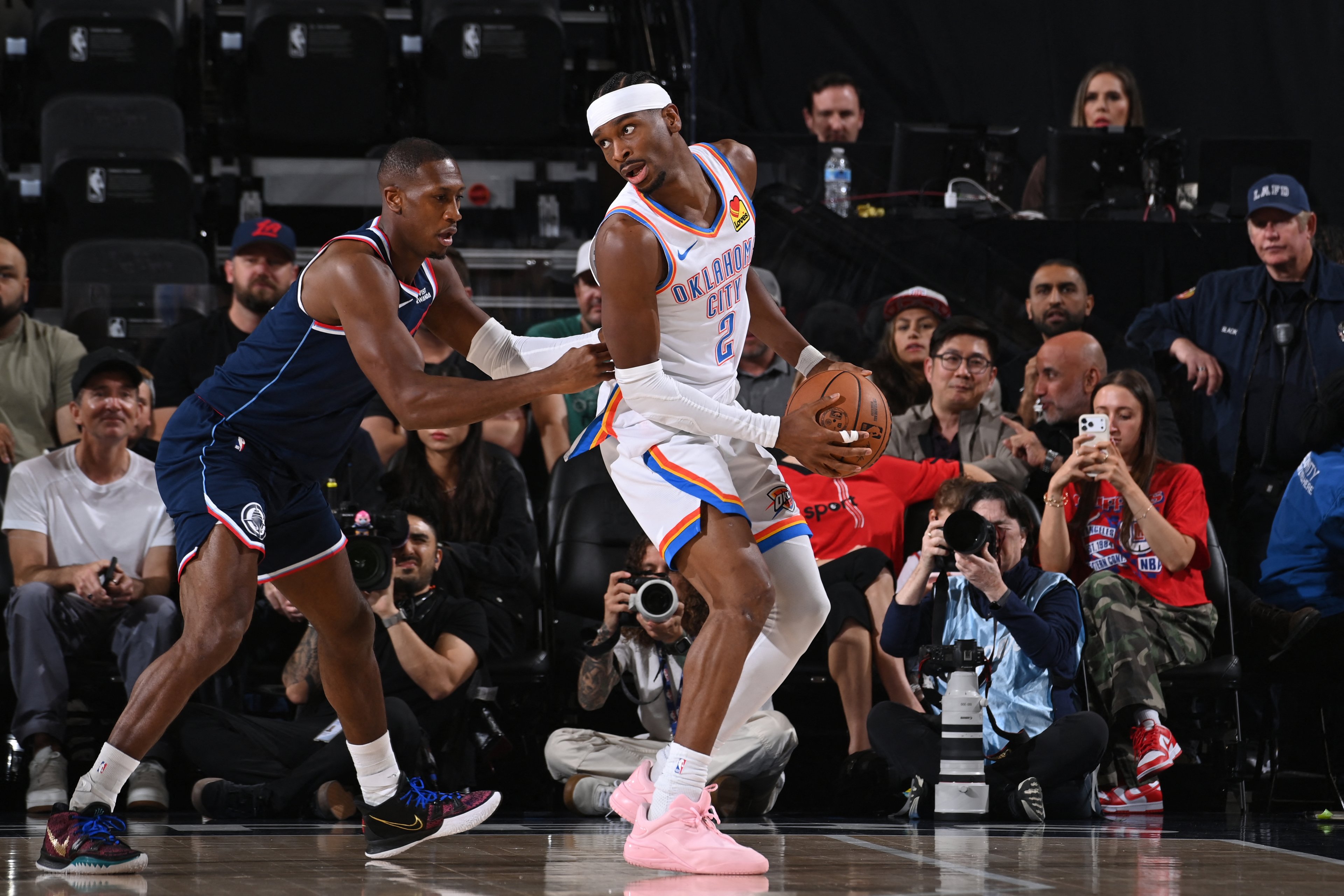 Thunder strike, bag West top spot