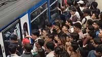 DOTr debunks viral MRT-3 Ayala congestion claim