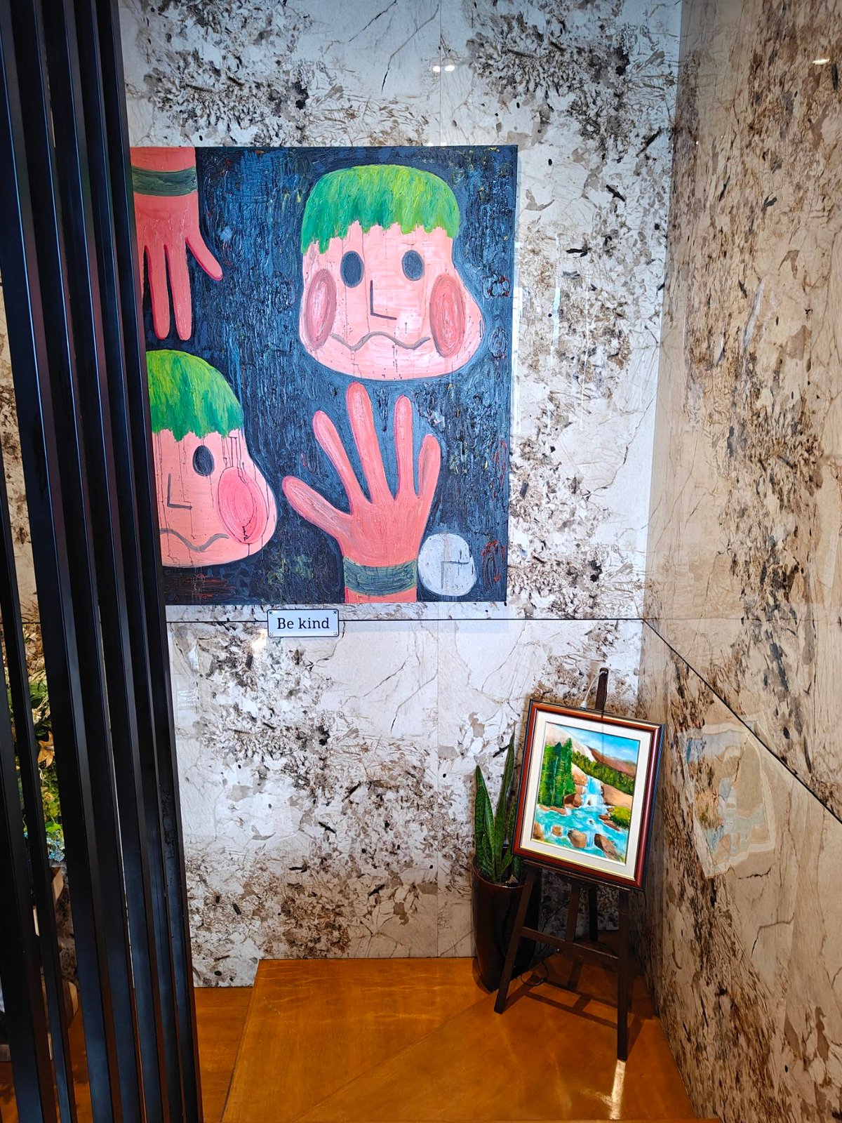 A curated art-filled space where every detail blends perfectly with great food.