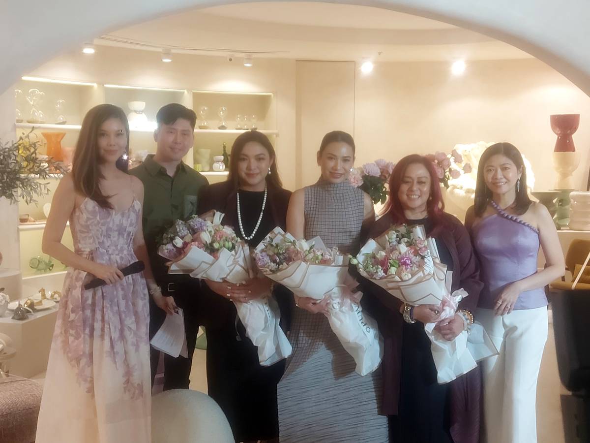 NICE Print Photo founder Charisse Tinio (third from left) after her talk at the Women's Month forum of Opulence Design and Concept in Greenbelt 5 Makati.