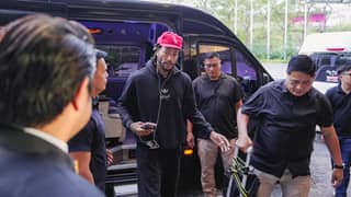 NBA star Derrick Rose returns to Manila for an ArenaPlus fan event at SM Mall of Asia, joined by Filipino athletes and celebrities in a major sports gathering.