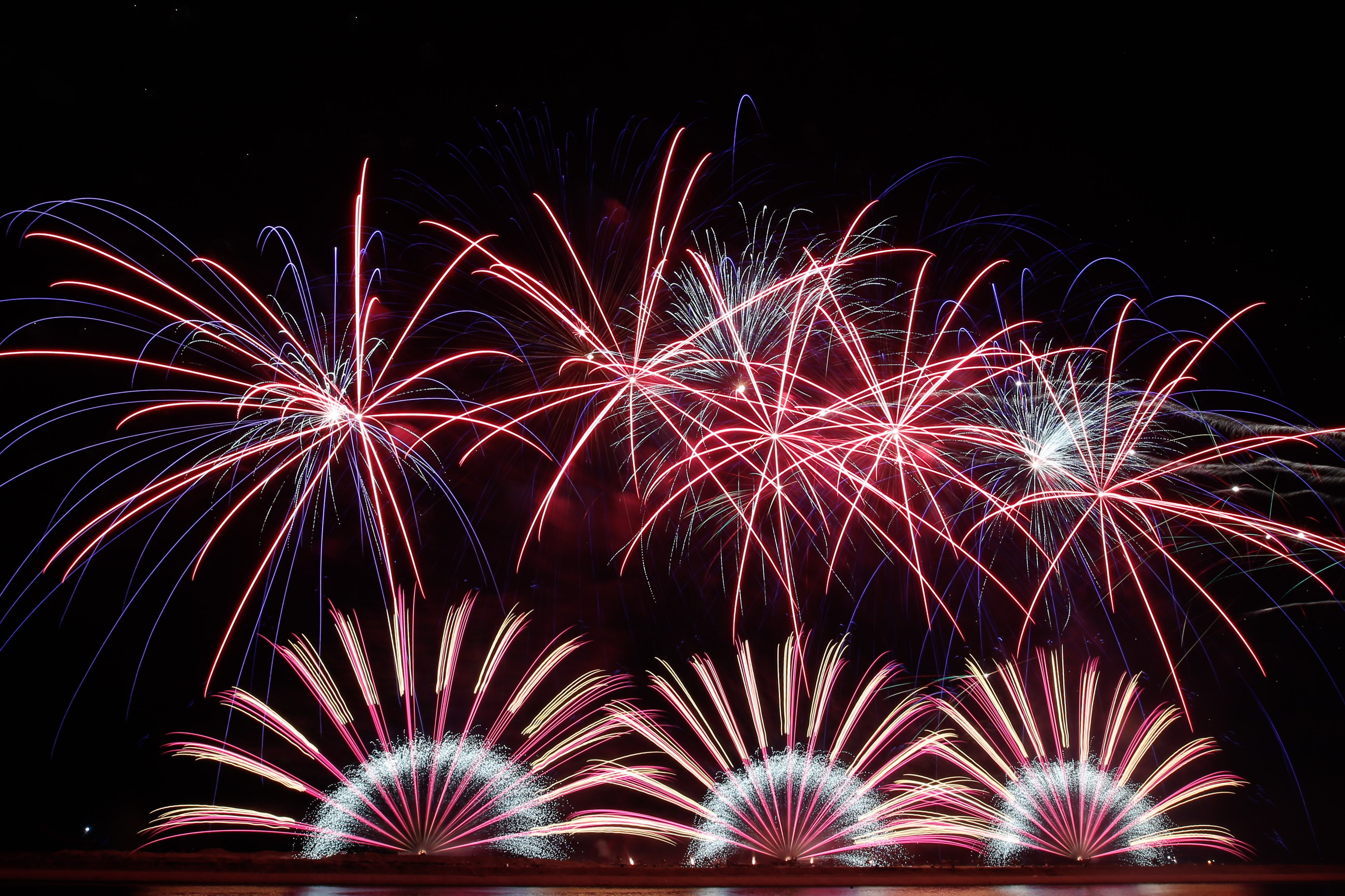Philippines' Platinum Fireworks Incorporated lights up the Manila Bay skies during the finale exhibition of the 13th Philippine International Pyromusical Competition at the SM Mall of Asia in Pasay City on 11 April 2026. Pyrotex Fireworx from the United Kingdom took this year's championship title, besting seven other competing countries.
