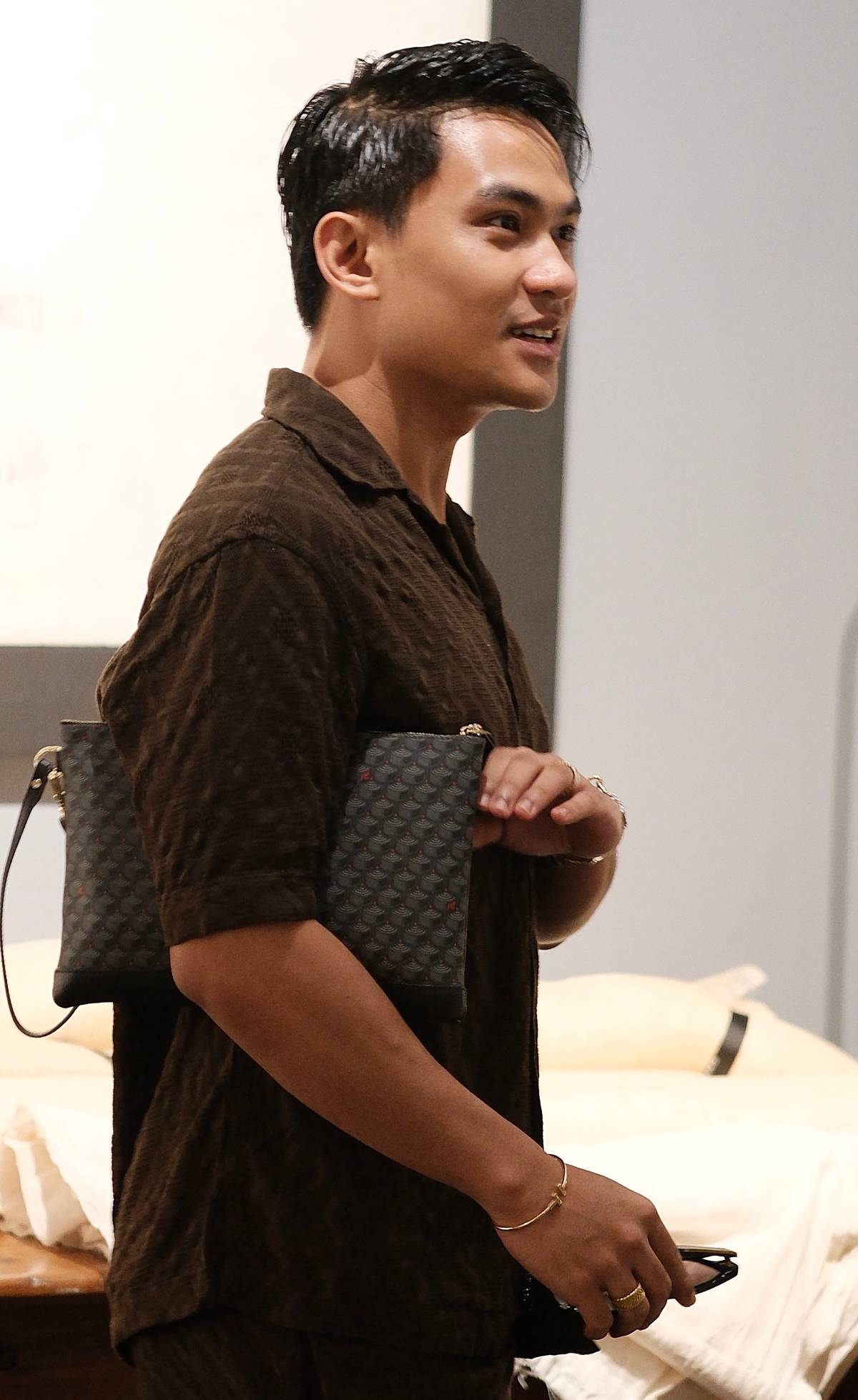 AJ dela Cruz