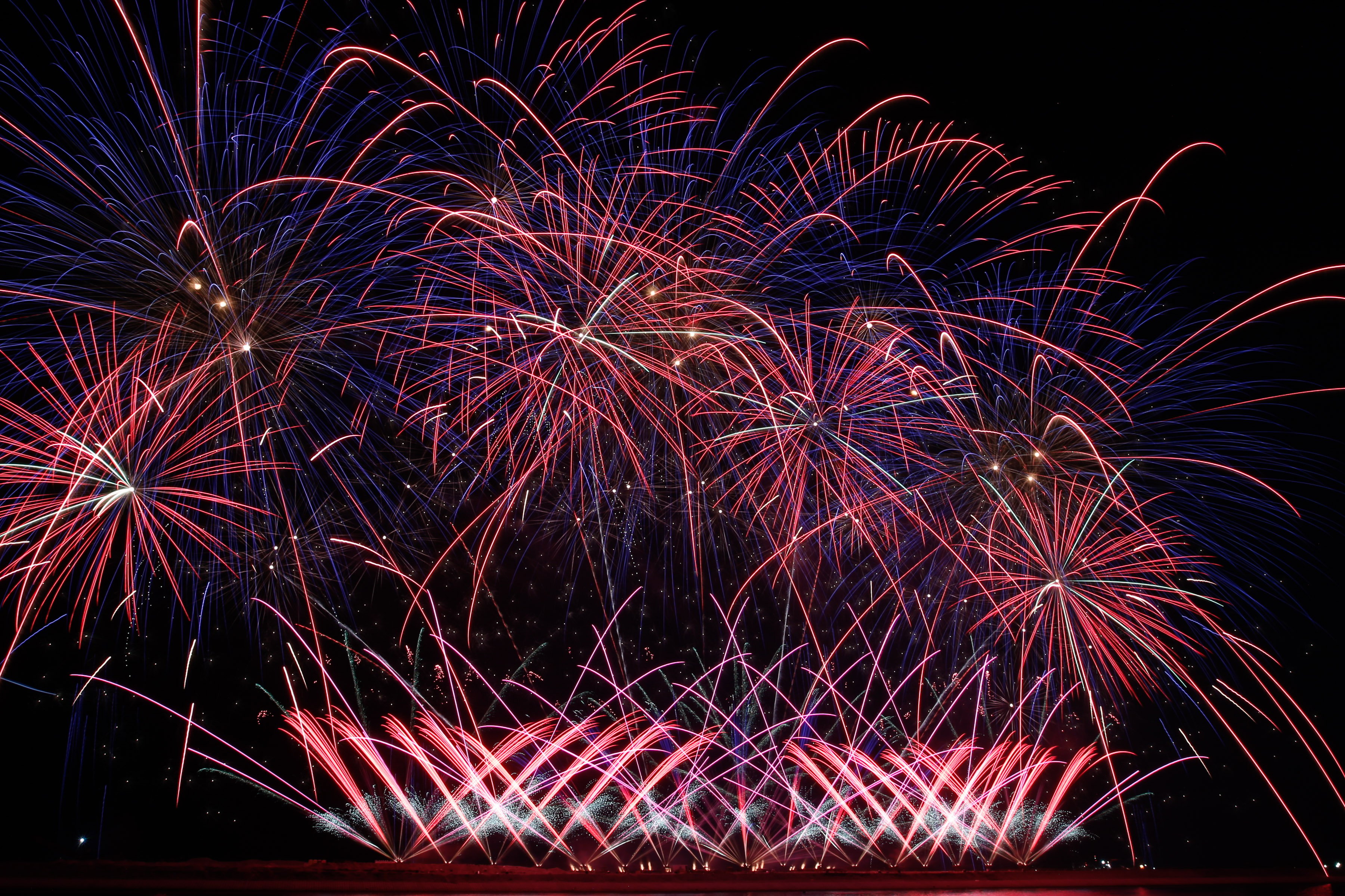 Philippines' Platinum Fireworks Incorporated lights up the Manila Bay skies during the finale exhibition of the 13th Philippine International Pyromusical Competition at the SM Mall of Asia in Pasay City on 11 April 2026. Pyrotex Fireworx from the United Kingdom took this year's championship title, besting seven other competing countries.