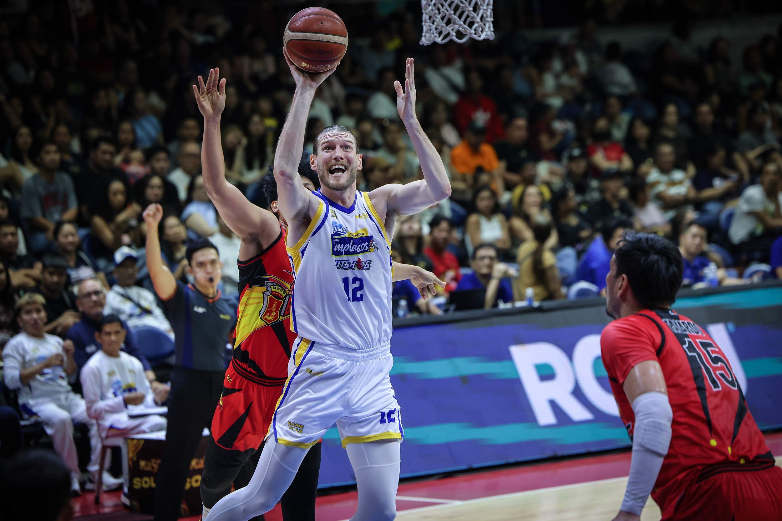 Smooth sailing: Magnolia dismantles all-Filipino San Miguel