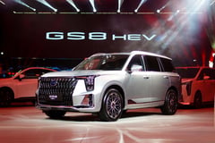 GAC debuts GS8 HEV