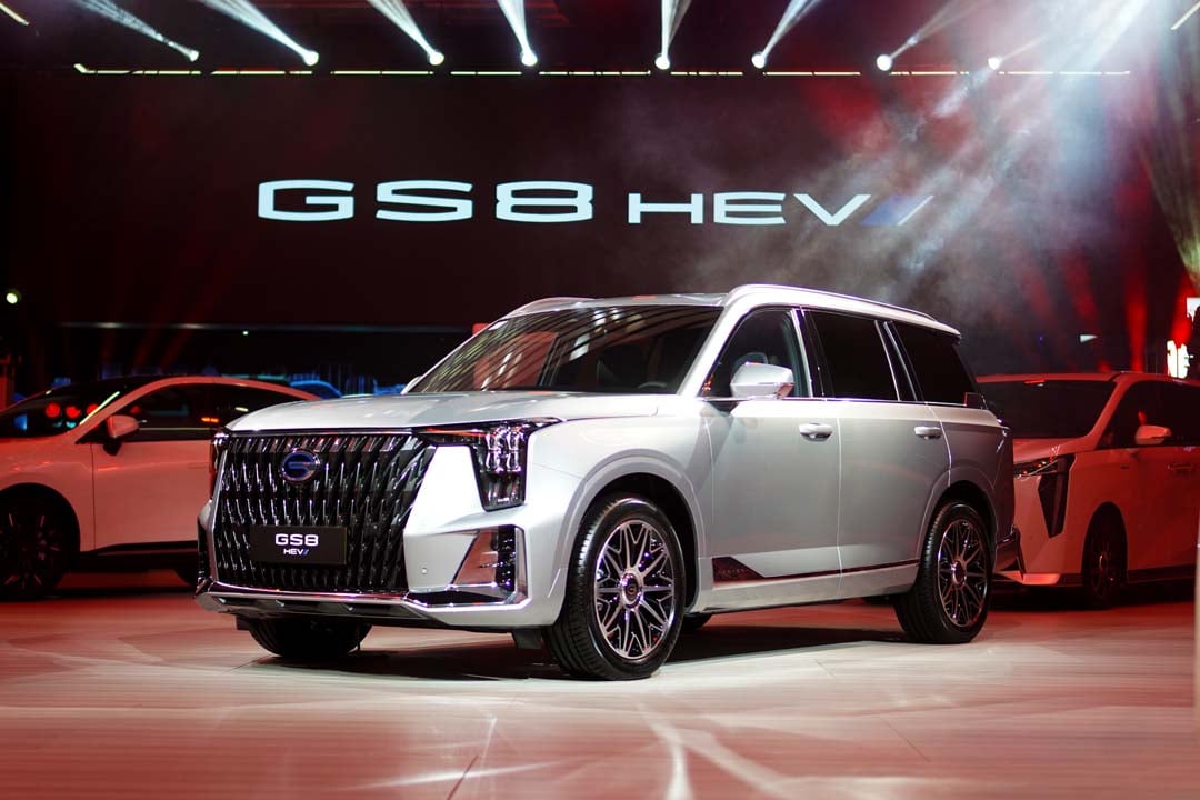 GAC debuts GS8 HEV