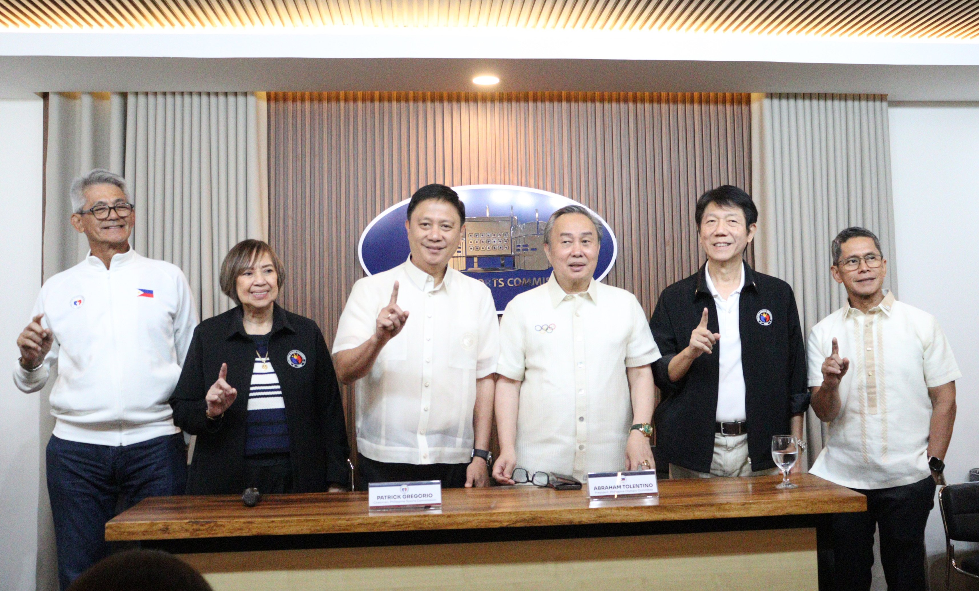 Galaxy of stars: Velasco, Fernandez lead new HoF inductees
