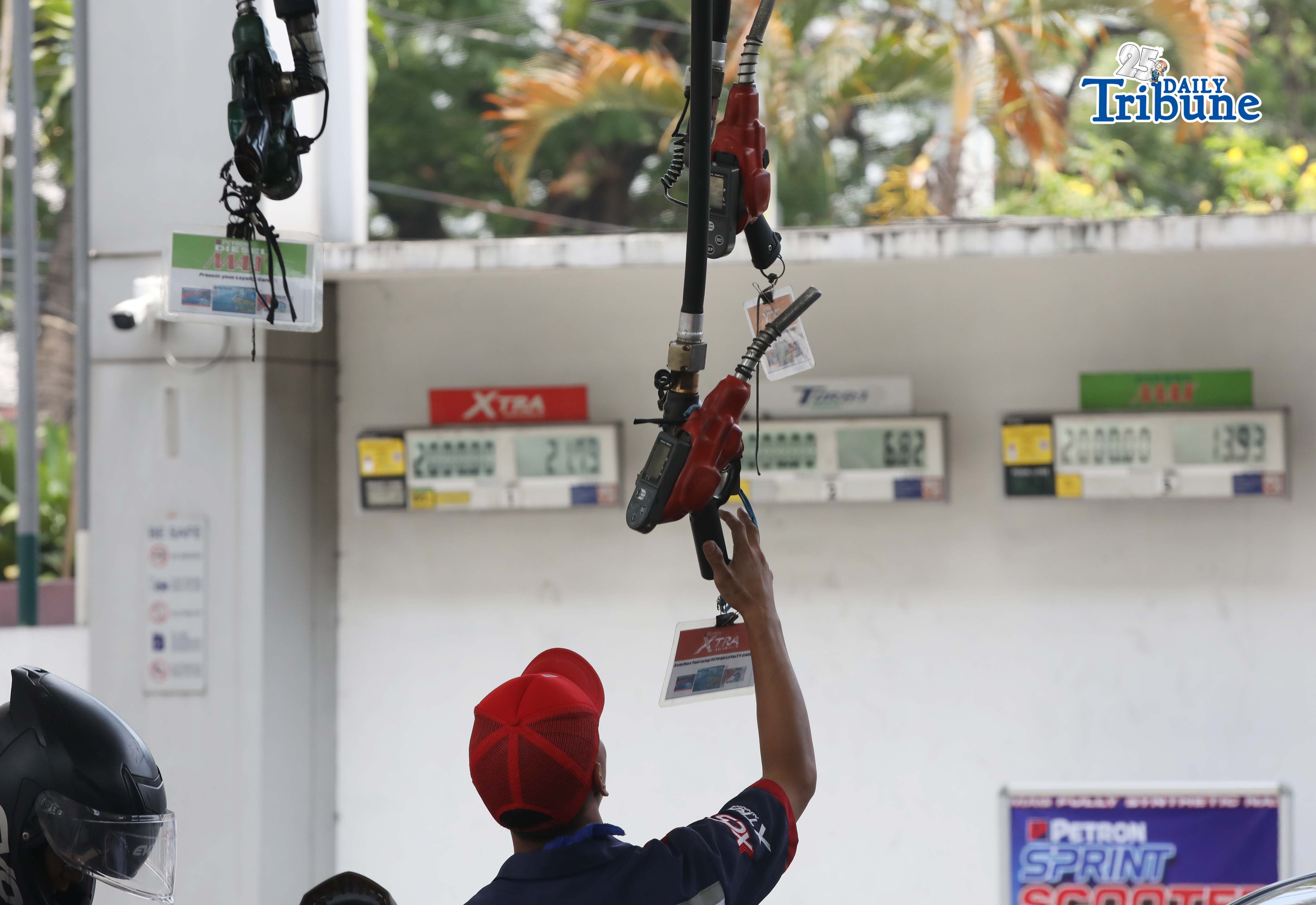 Oil price drop ends kerosene, LPG tax relief