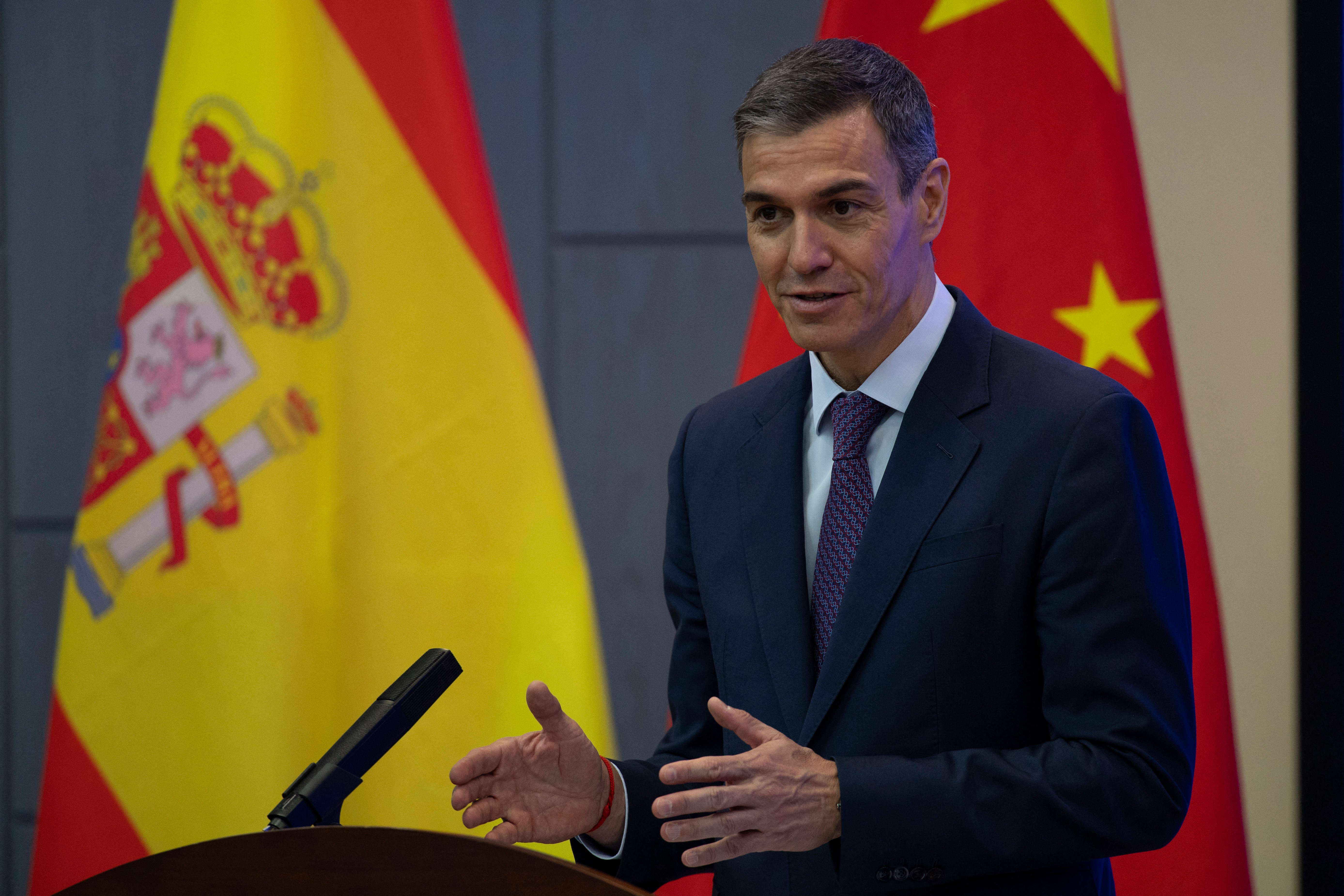 Spanish PM's wife charged with corruption
