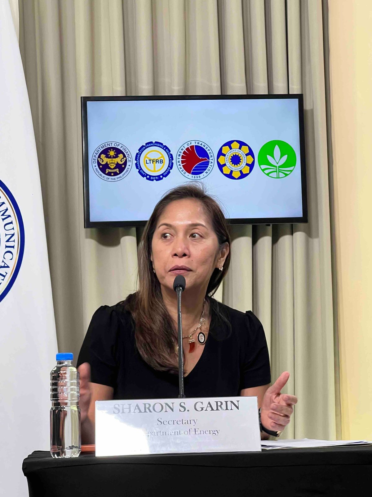 Garin to meet US Embassy over Hormuz blockade
