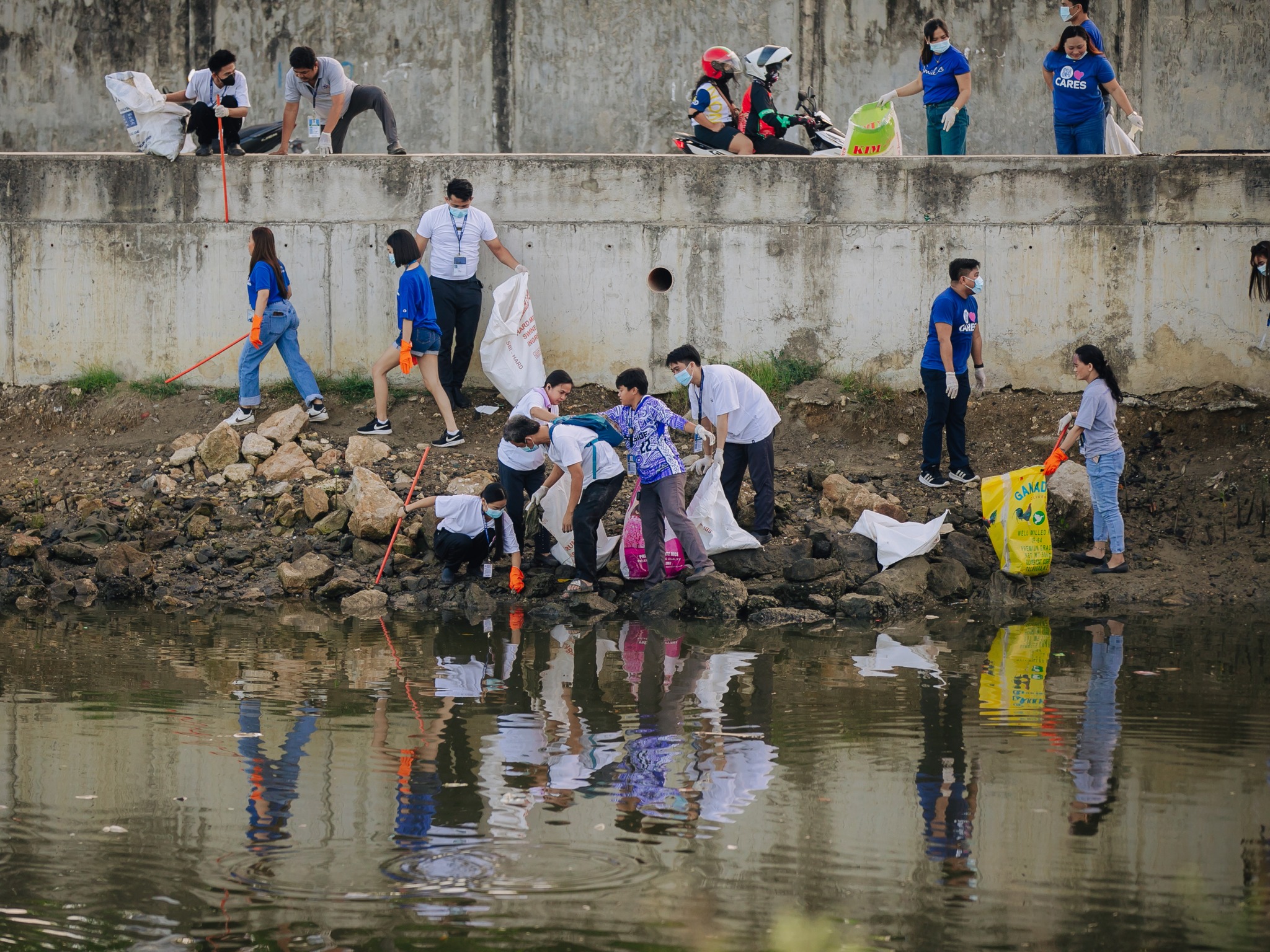 SM coastal cleanups promote environmental awareness