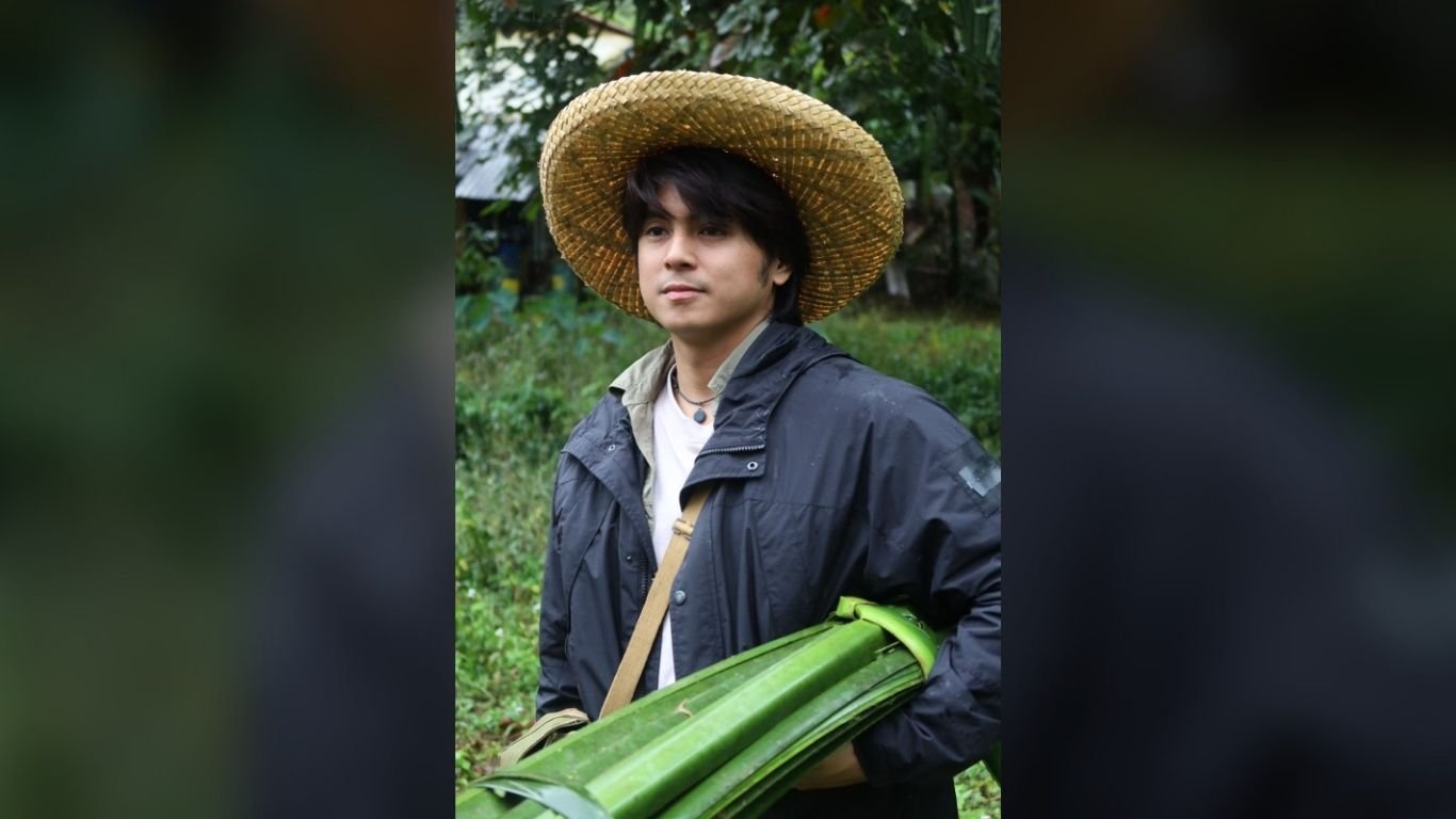 Miguel Tanfelix steps into first solo hosting role