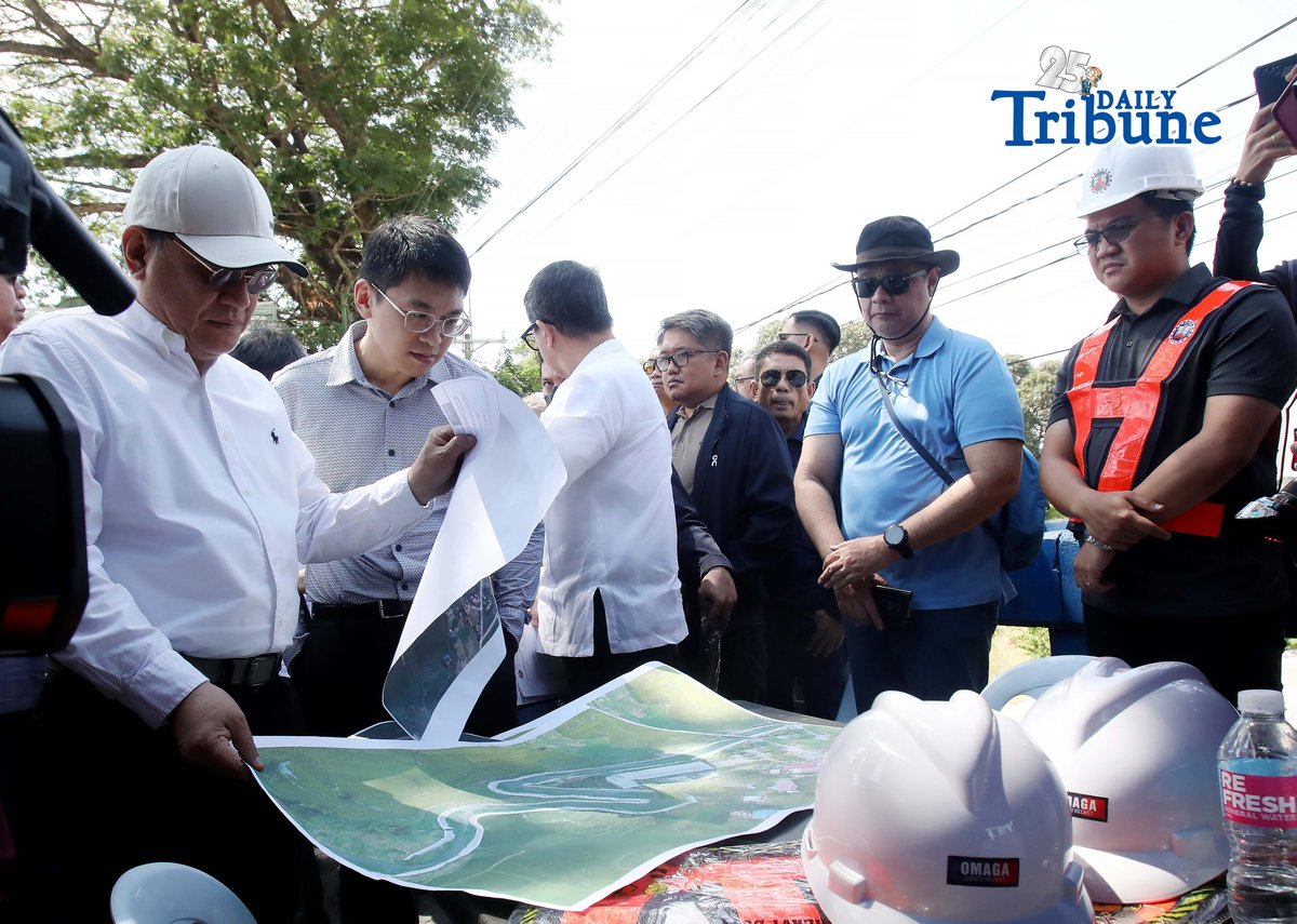 (April 15 2026) Sandiganbayan Third Division justices show the map of the alleged ghost flood control project at Purok 5, Brgy. Bunsuran in Pandi, Bulacan, linked to ex-Senator Ramon “Bong” Revilla Jr. and former officials of the DPWH Bulacan 1st District Engineering Office. On Wednesday April 15 2026. Photo/Analy Labor