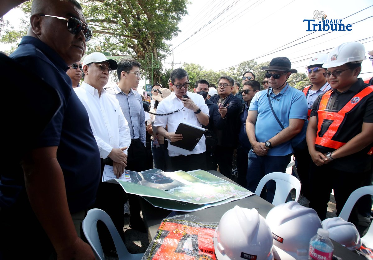 (April 15 2026) Sandiganbayan Third Division justices show the map of the alleged ghost flood control project at Purok 5, Brgy. Bunsuran in Pandi, Bulacan, linked to ex-Senator Ramon “Bong” Revilla Jr. and former officials of the DPWH Bulacan 1st District Engineering Office. On Wednesday April 15 2026. Photo/Analy Labor