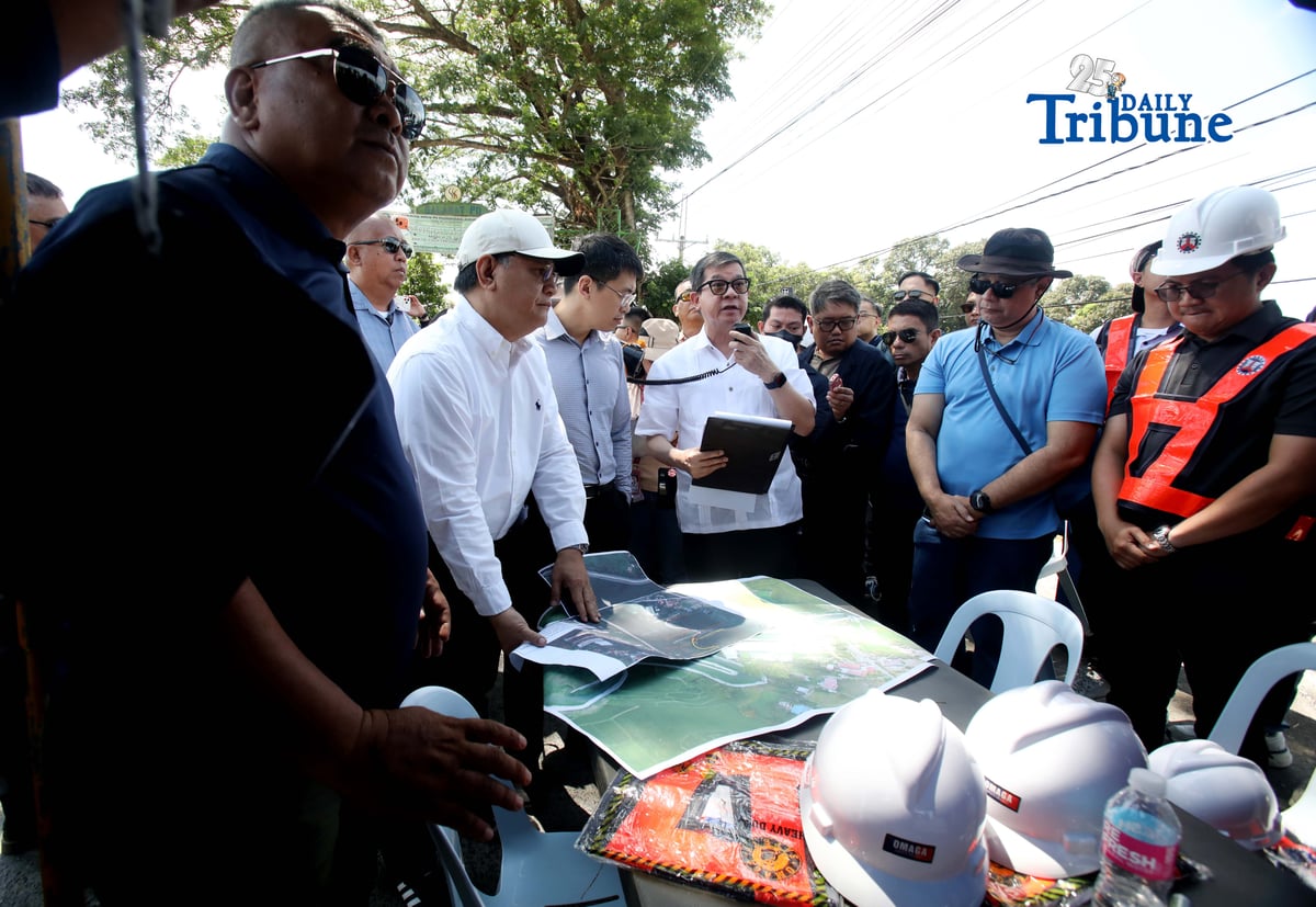 (April 15 2026) Sandiganbayan Third Division justices show the map of the alleged ghost flood control project at Purok 5, Brgy. Bunsuran in Pandi, Bulacan, linked to ex-Senator Ramon “Bong” Revilla Jr. and former officials of the DPWH Bulacan 1st District Engineering Office. On Wednesday April 15 2026. Photo/Analy Labor