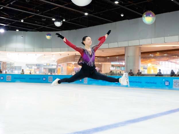  Grace, power, passion on full display: SM Skating Seaside Cebu sets stage 
to inspire next generation of skaters