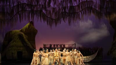 THROUGH artist Leeroy New’s leadership, Batanes’ land, air, sea and Ivatan culture are transported onstage.