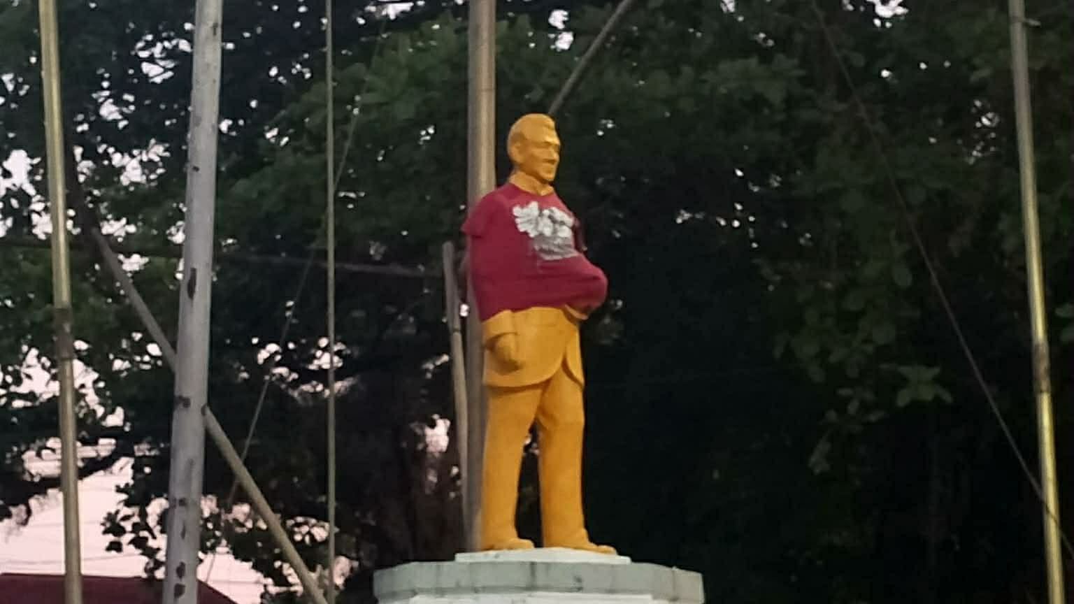 Man dresses Quezon monument in Real, draws warning from Mayor Macasaet