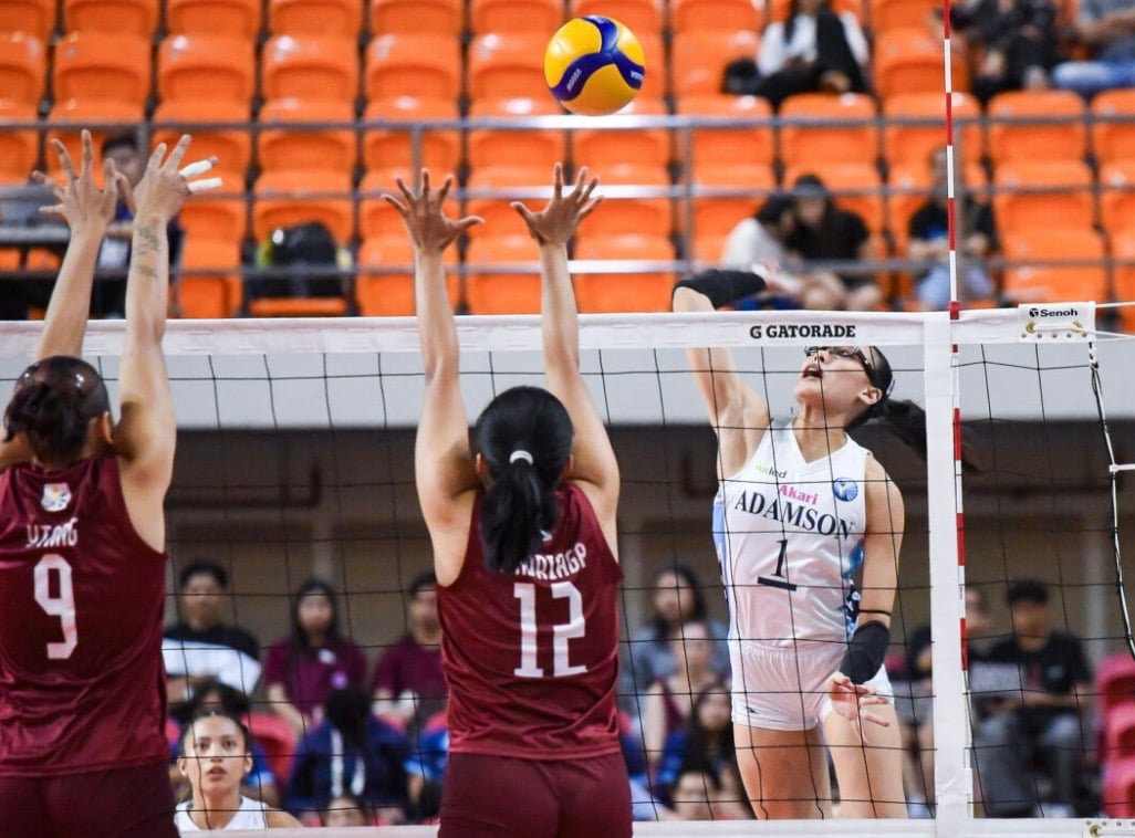 Falcon dive: Adamson meets FEU, eyes Final Four slot